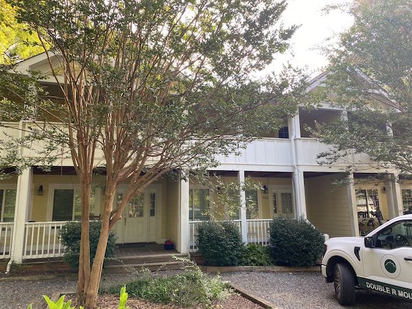 Multi-Unit Porch & Exterior Pressure Washing: photo 1 of 23
