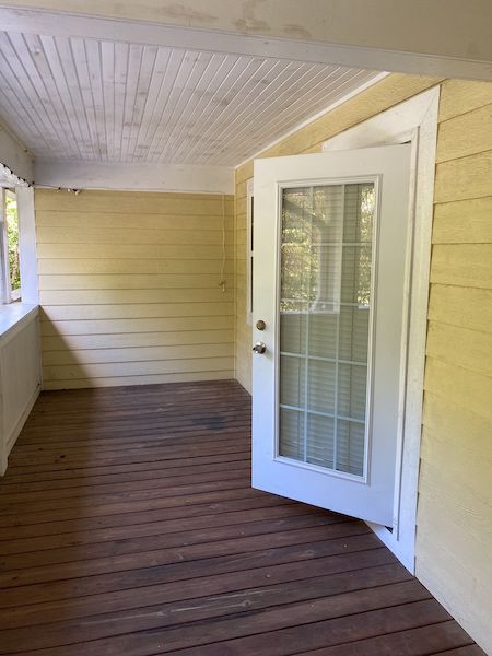Multi-Unit Porch & Exterior Pressure Washing: photo 11 of 23