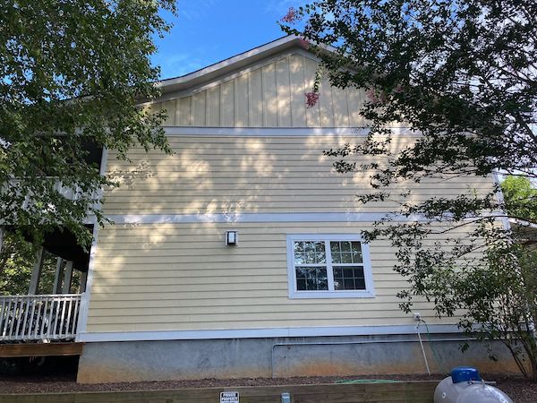 Multi-Unit Porch & Exterior Pressure Washing: photo 12 of 23