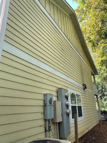 Multi-Unit Porch & Exterior Pressure Washing: photo 13 of 23