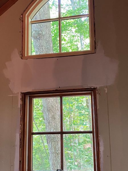 Cabin Great Room Drywall & Finish: photo 20 of 21