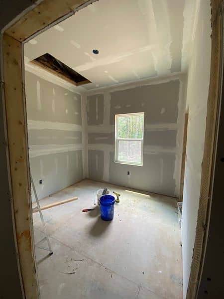 Drywall Repairs: Ceilings & Patches: photo 2 of 10