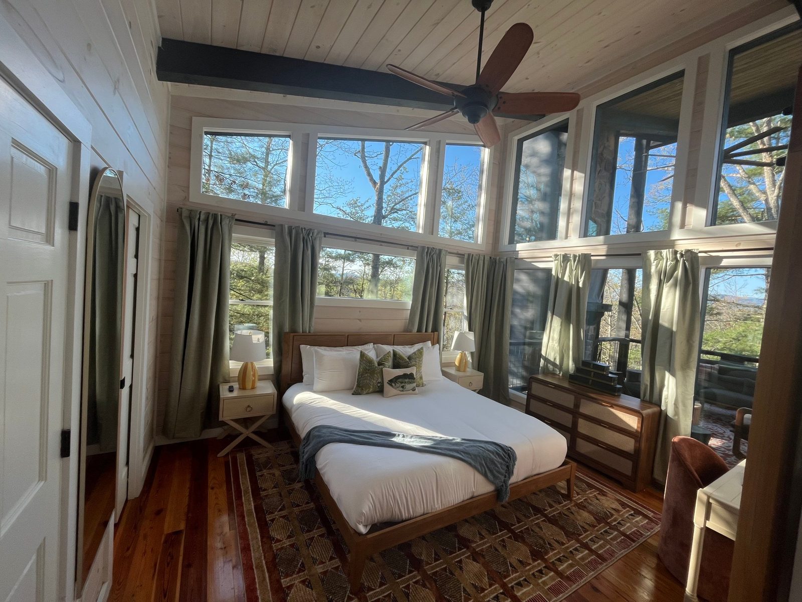 North Georgia Airbnb Cabin Remodel: photo 17 of 20
