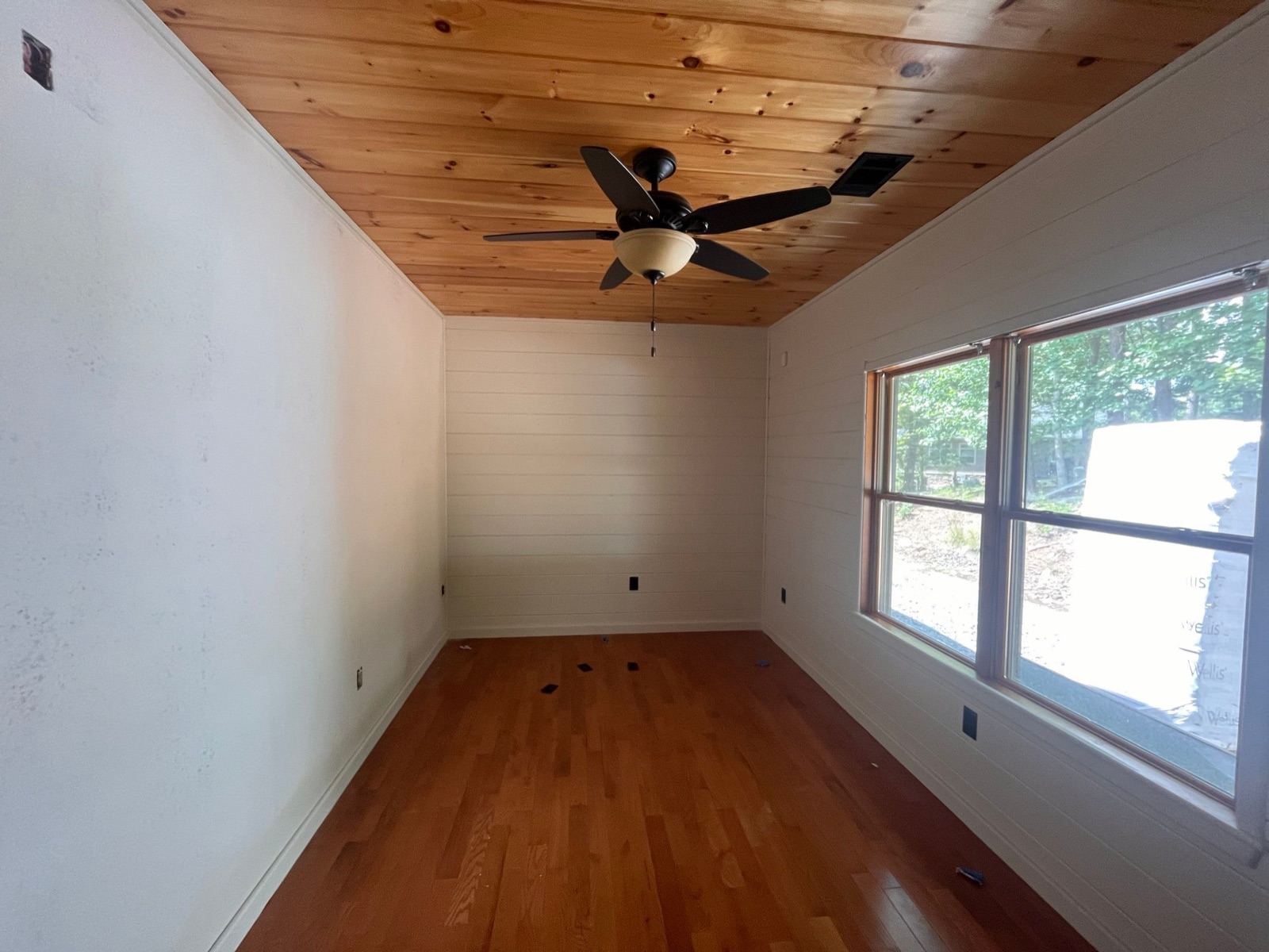 Whole-Cabin Interior Repaint in North Georgia: photo 7 of 21