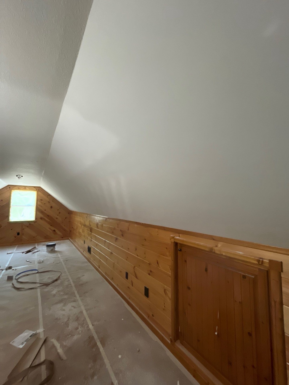 Whole-Cabin Interior Repaint in North Georgia: photo 9 of 21
